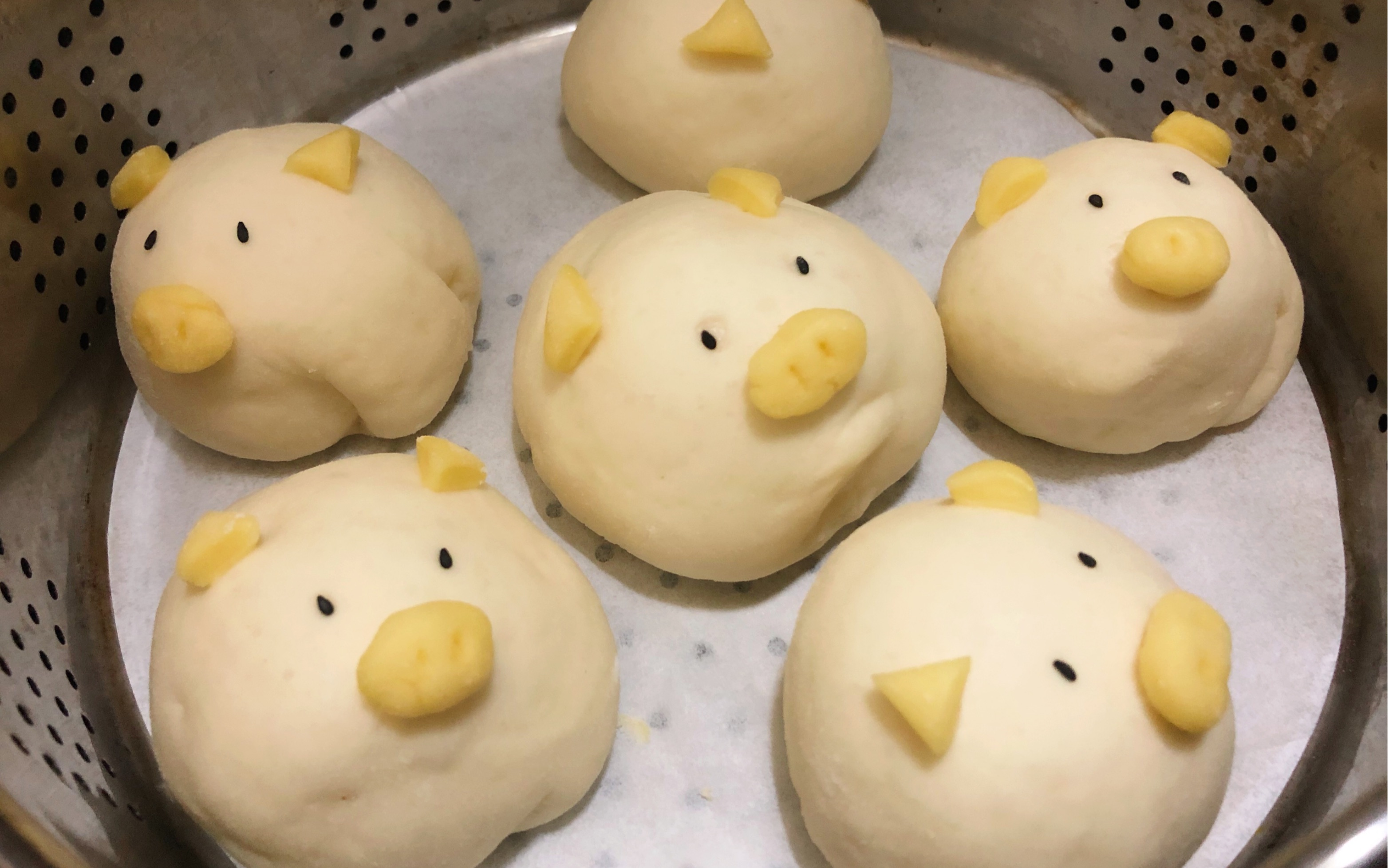 面粉别做馒头了,做『猪头』吧,简单好吃 白胖可爱,让人想一口把它吃掉