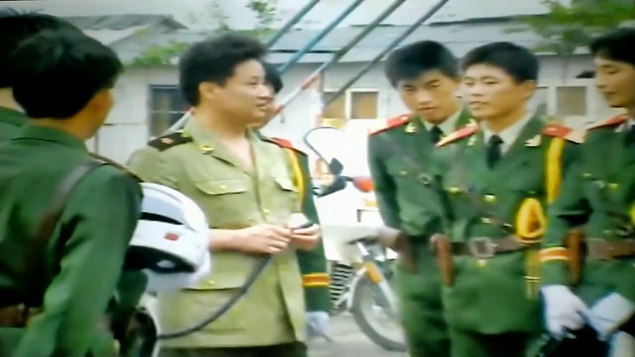 怀旧金曲《说句心里话》MV·阎维文