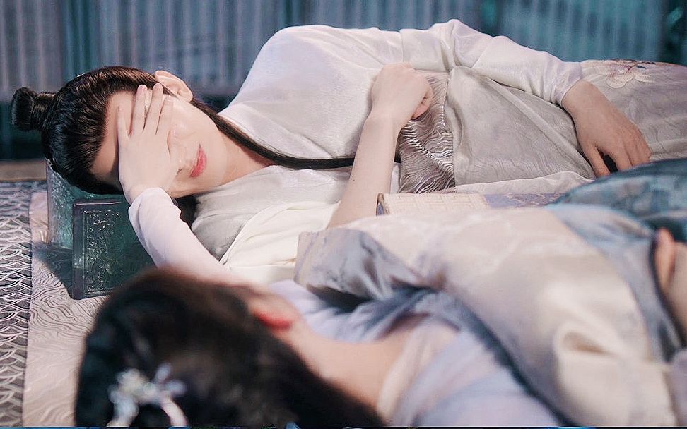 历劫归来的应渊爱惨了她!所有人都知道了她是他唯一的弱点.