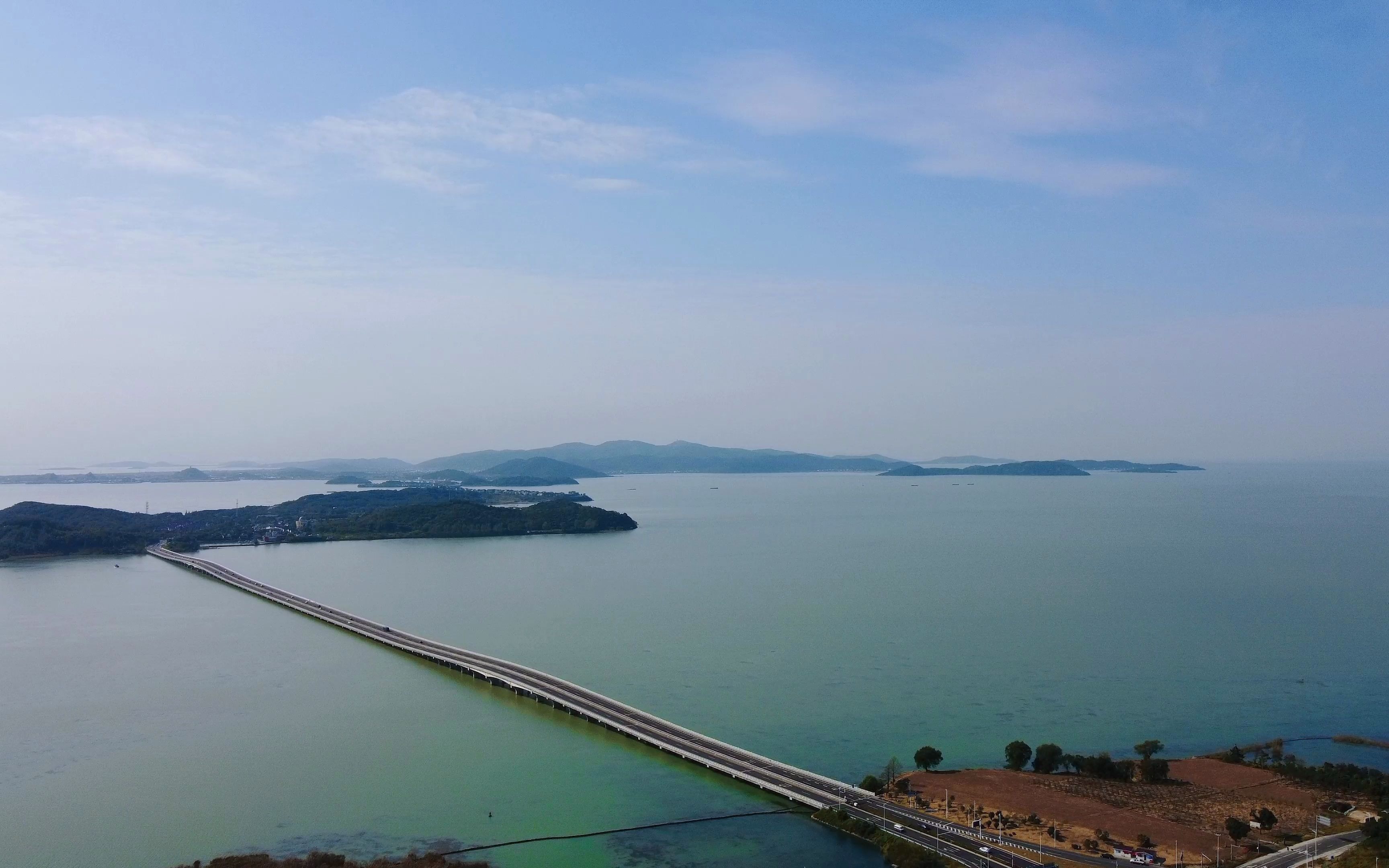 渔洋山方向拍太湖大桥西山岛
