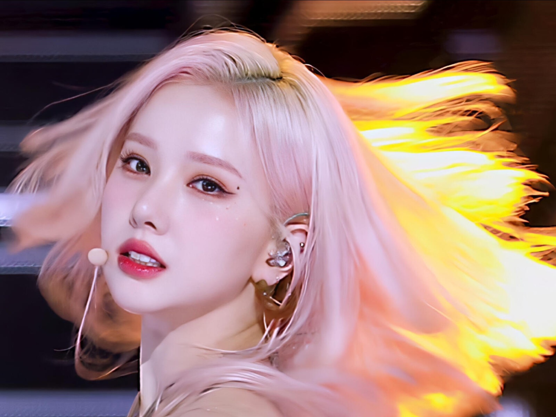 韩国女团丁恩妃人气歌谣