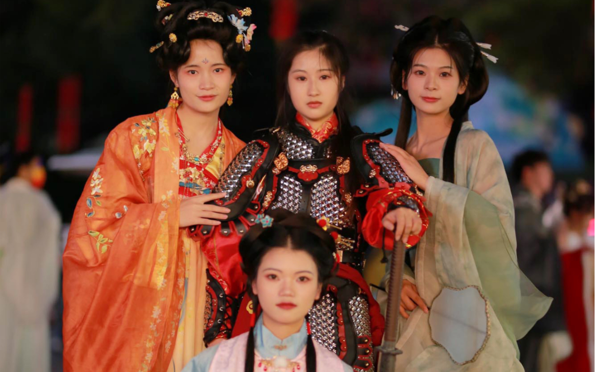 贺:汉服复兴20周年暨,岂曰无衣与子同袍.