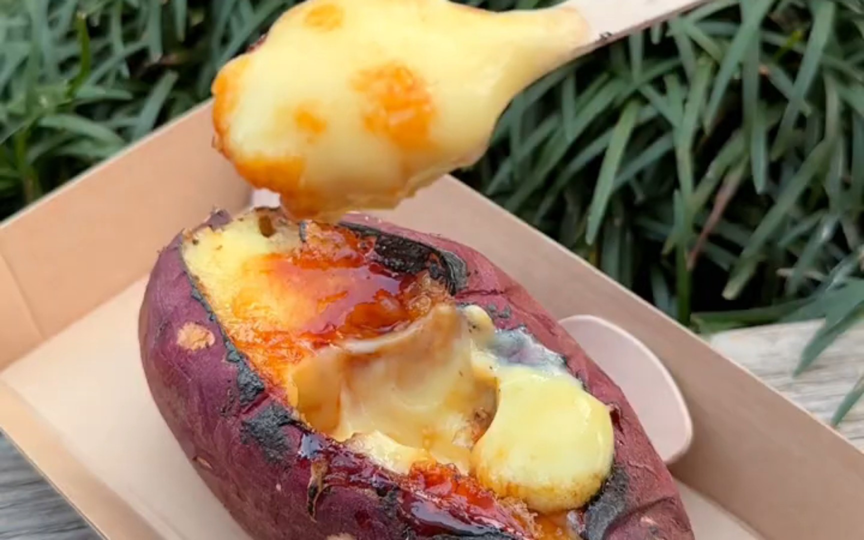 天气冷了来一份芝士烤烤红薯吧