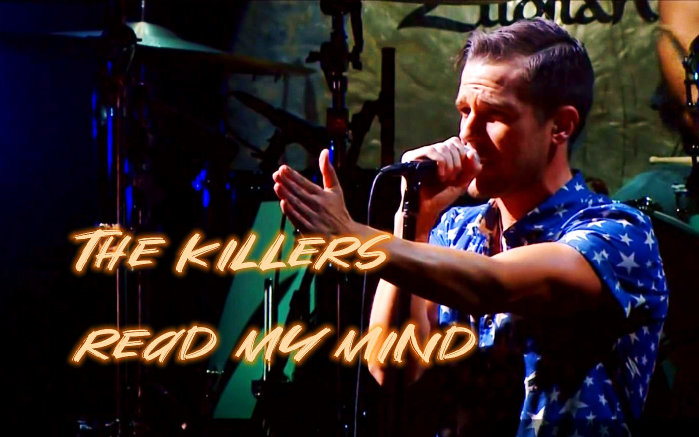 [图]【中文字幕】理想主义的高歌 杀手乐队经典之作Read My Mind-The Killers 2014年Hangout音乐节