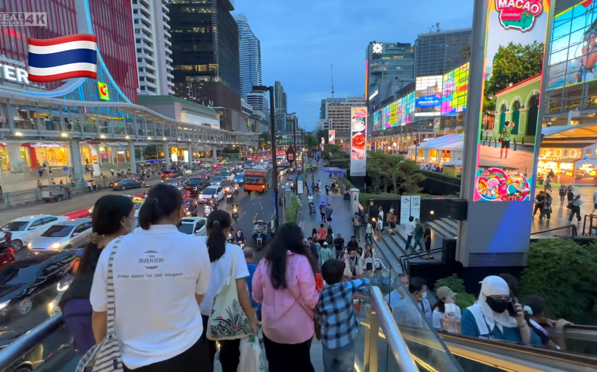 【4k超清】6月周末夜间漫步游泰国曼谷市中心 拍摄日期:2023.6.