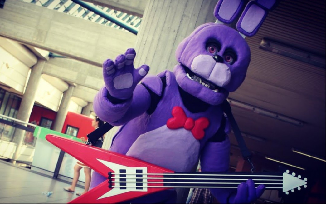 [图]［FNAF Cosplay］邦尼去过的地方 Bonnie goes somewhere