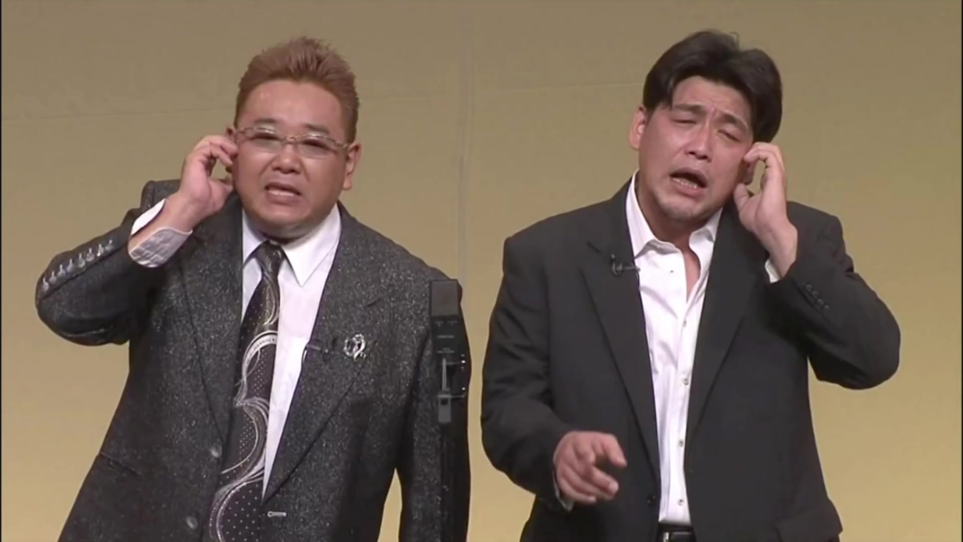 街のサンドイッチマン モデル サンドウィッチマンの作詞·作曲