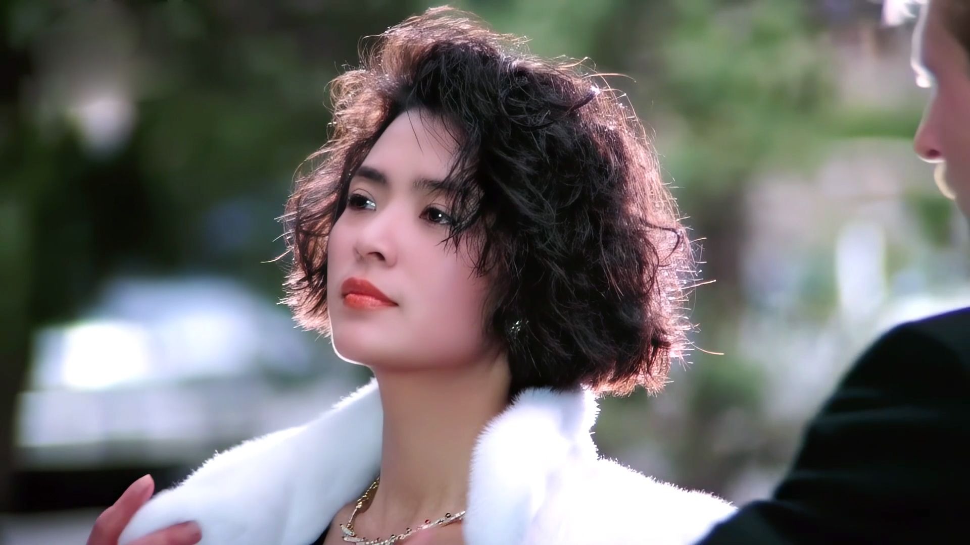 陈玉莲年轻时有多美?一首《换到千般恨》带你看看她的青春岁月!