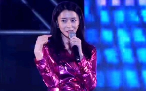 [图]【饭TV】Hello venus 娜拉 绚丽舞步 迷人眼神