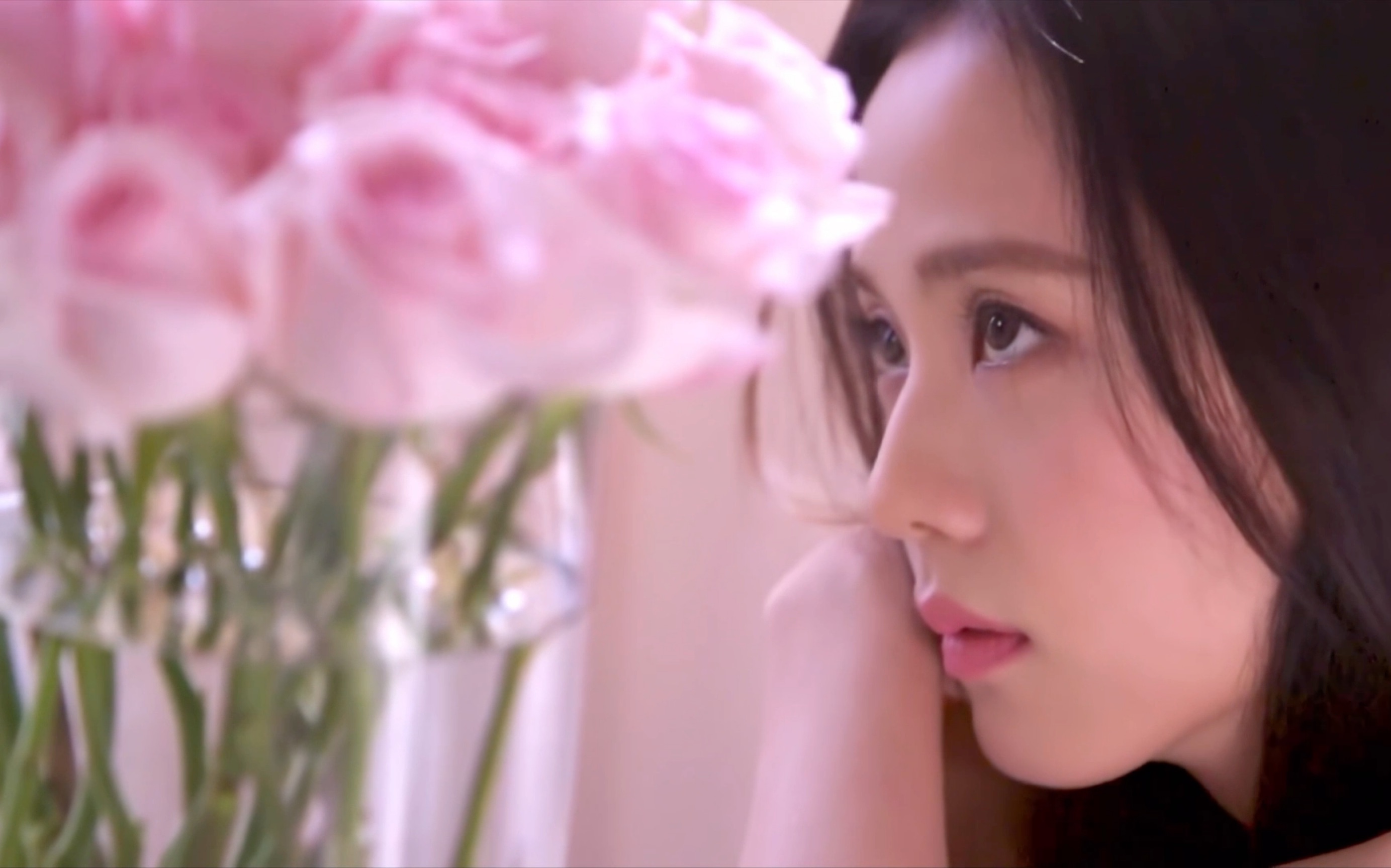 jisoo   flower > 【 mv   花絮 】(自剪)