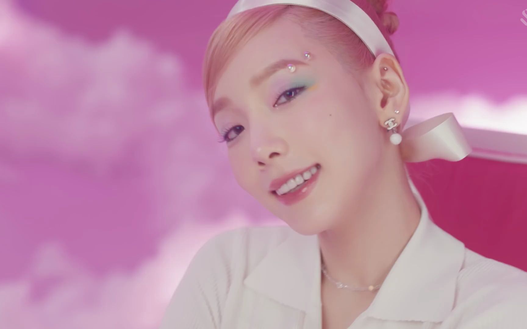 金泰妍 weekend mv 高清