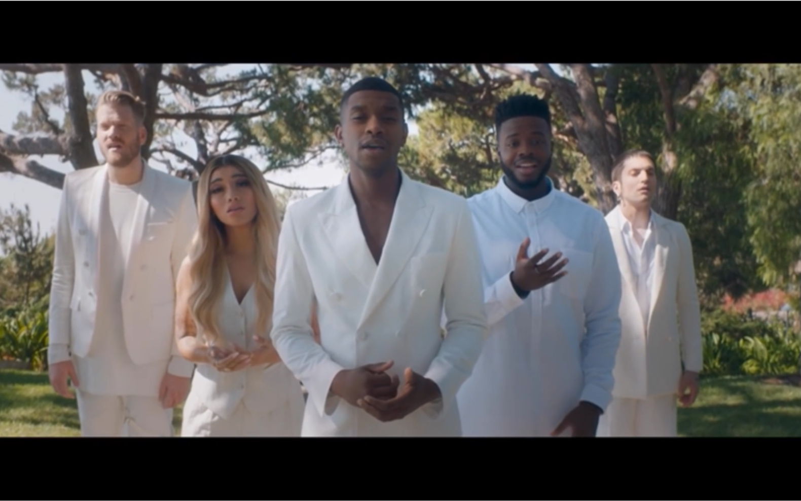 [图]【Pentatonix】Amazing Grace（My Chains Are Gone）