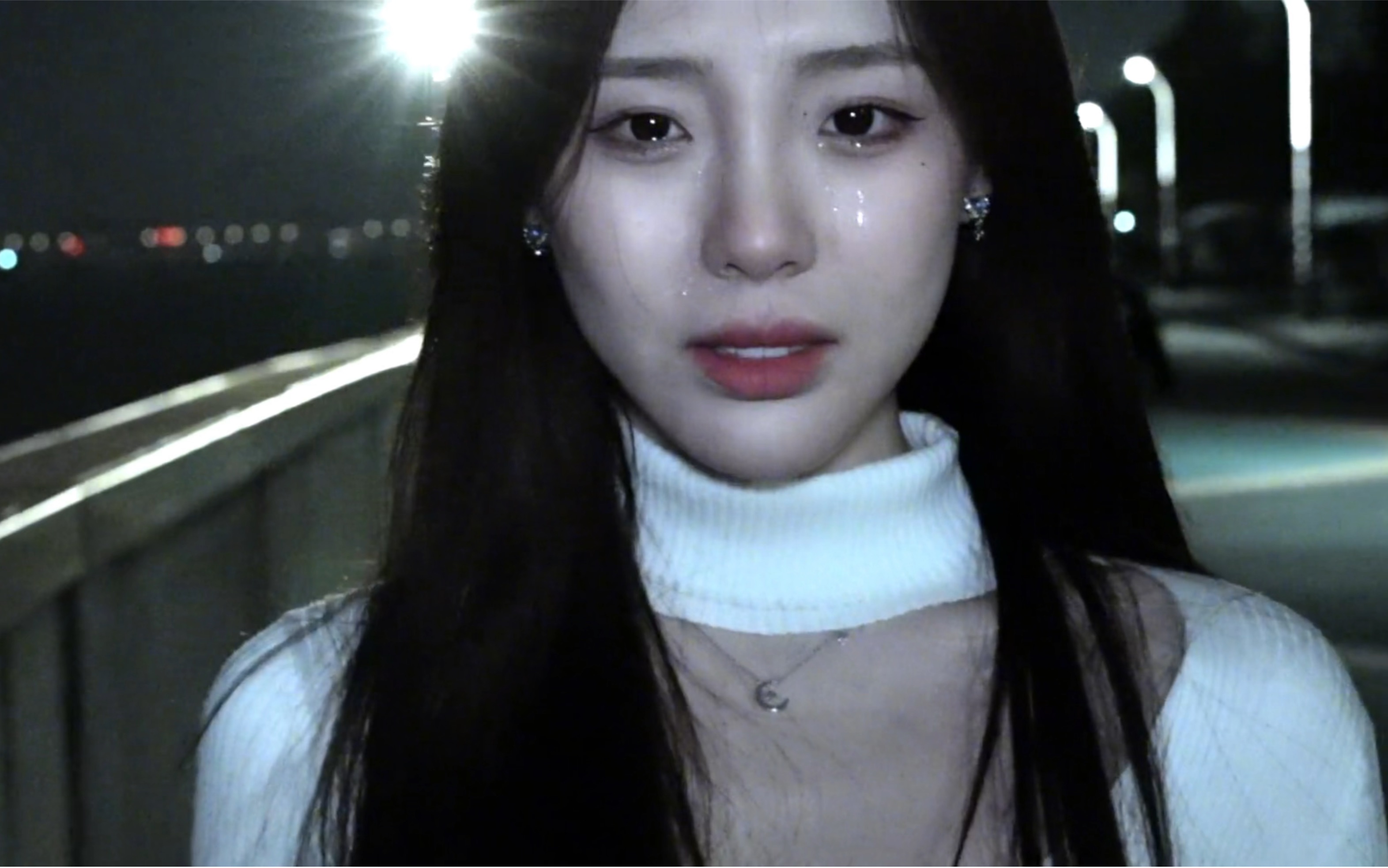 又得emo《姑娘别哭泣》放手是解脱,还是遗憾!