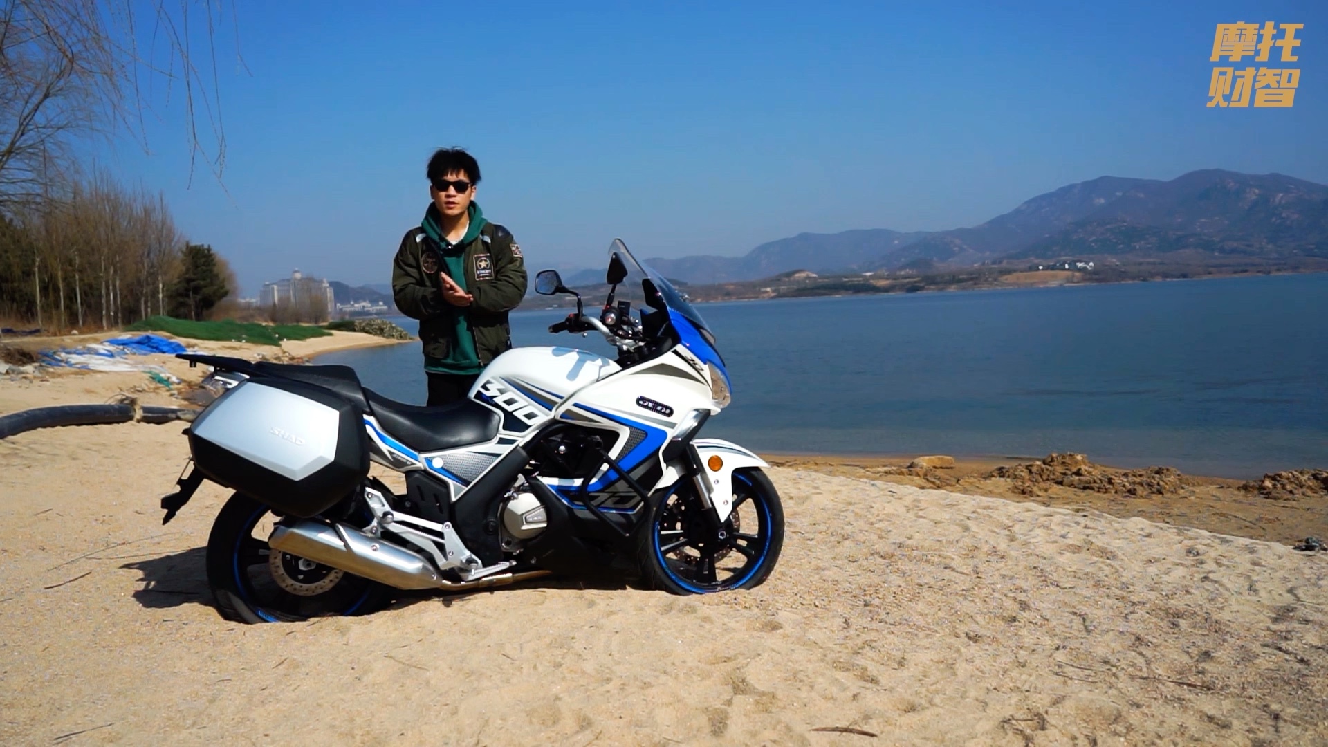 全新杰迪300评测:动力平顺 600公里续航远行无忧