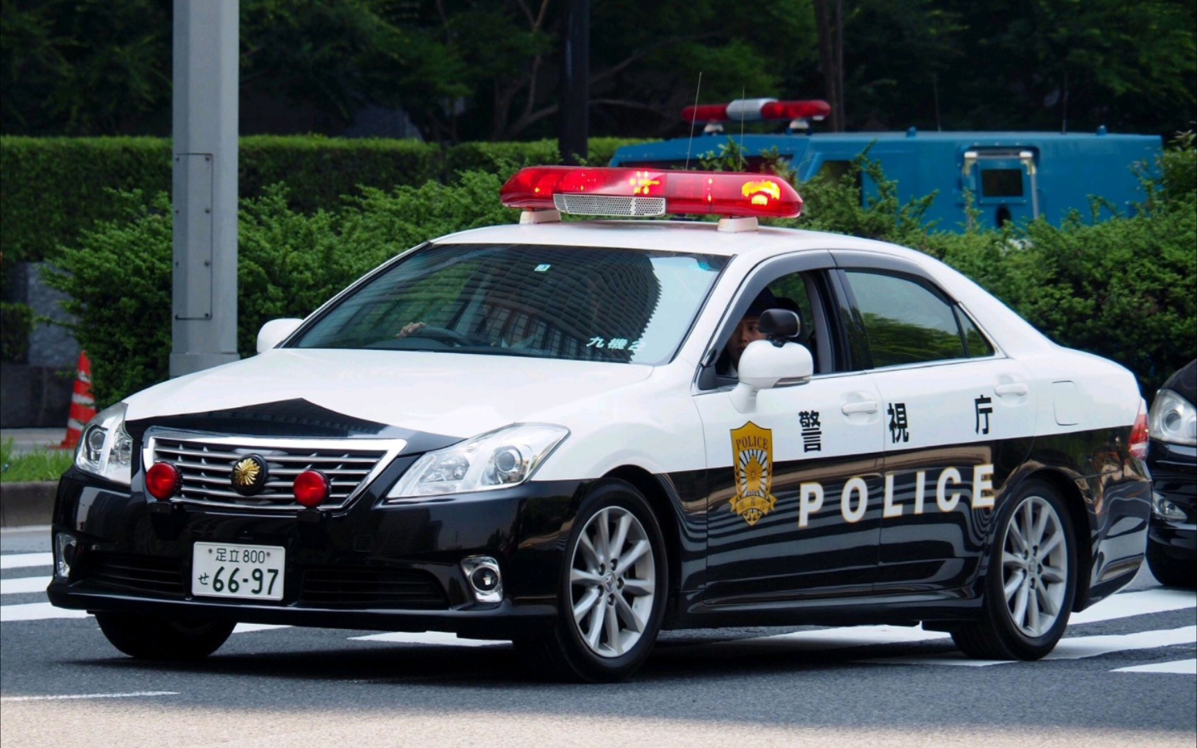 【car parking】日本东京警视厅警车涂装展示