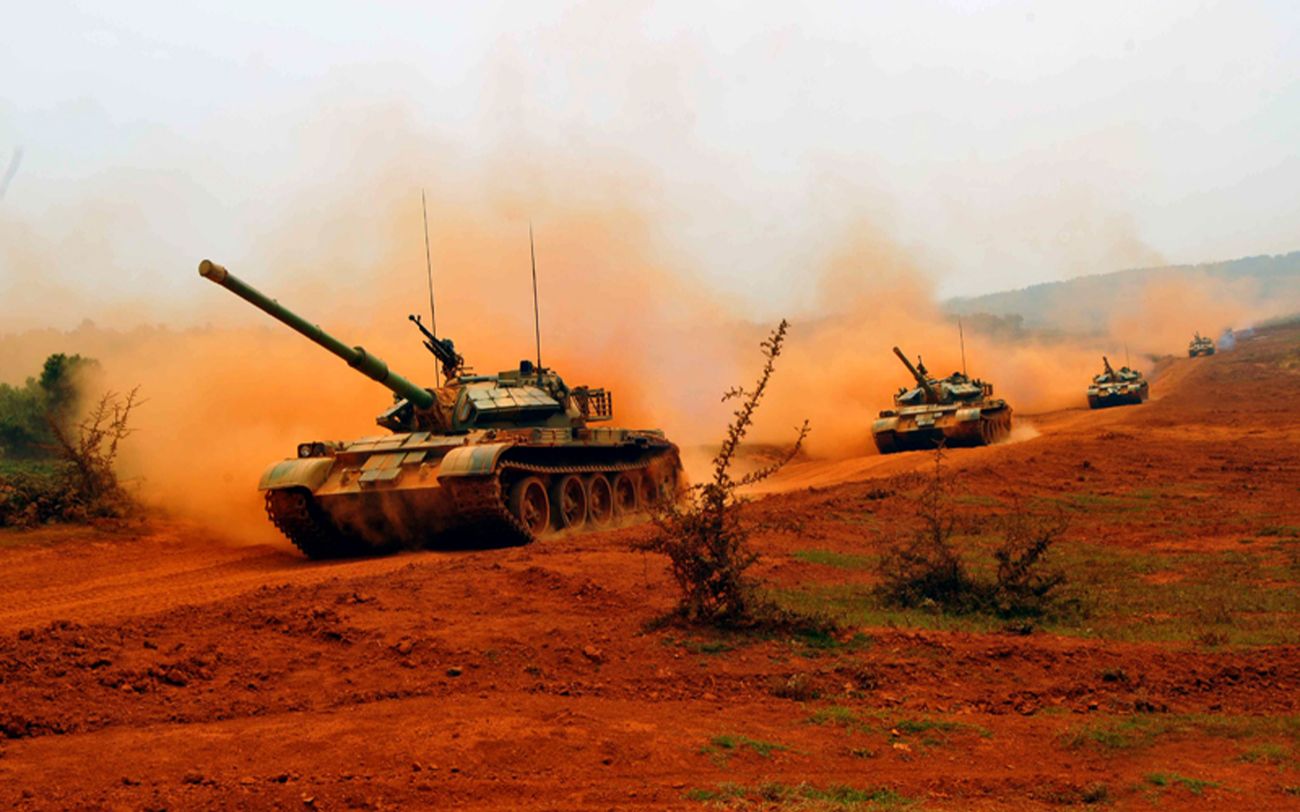 59d坦克老骥伏枥第75集团军某旅开展合成营山地进攻演练