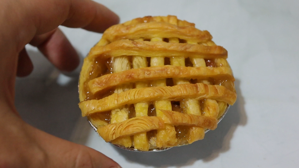 【好吃的】用塔皮就能做的焦糖香蕉派