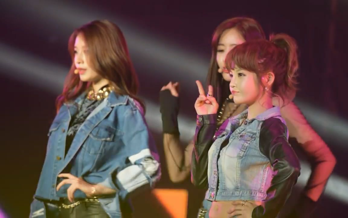 tara lovey dovey 【强行蓝龙情侣牛仔衣】