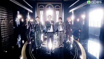 UNIQ-Falling in love