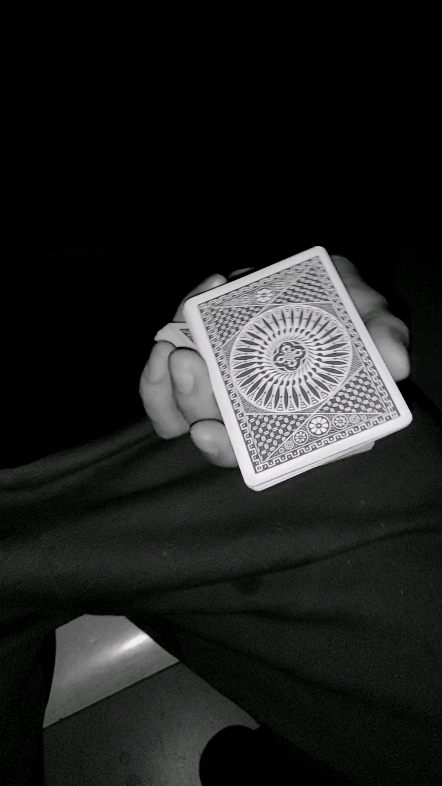 广受人民喜爱的单手切牌