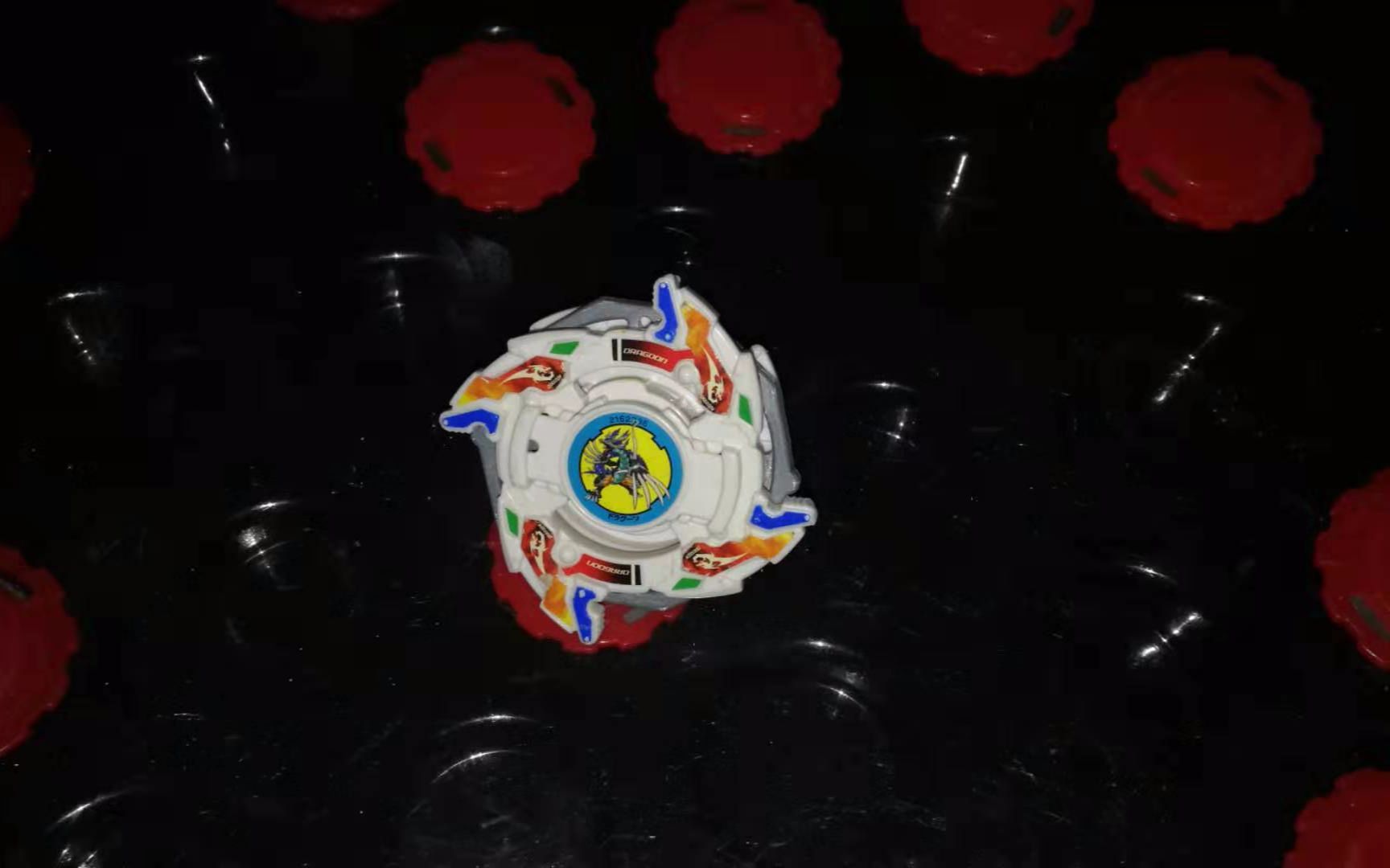 活动作品爆旋陀螺磁力对战盘战斗实录