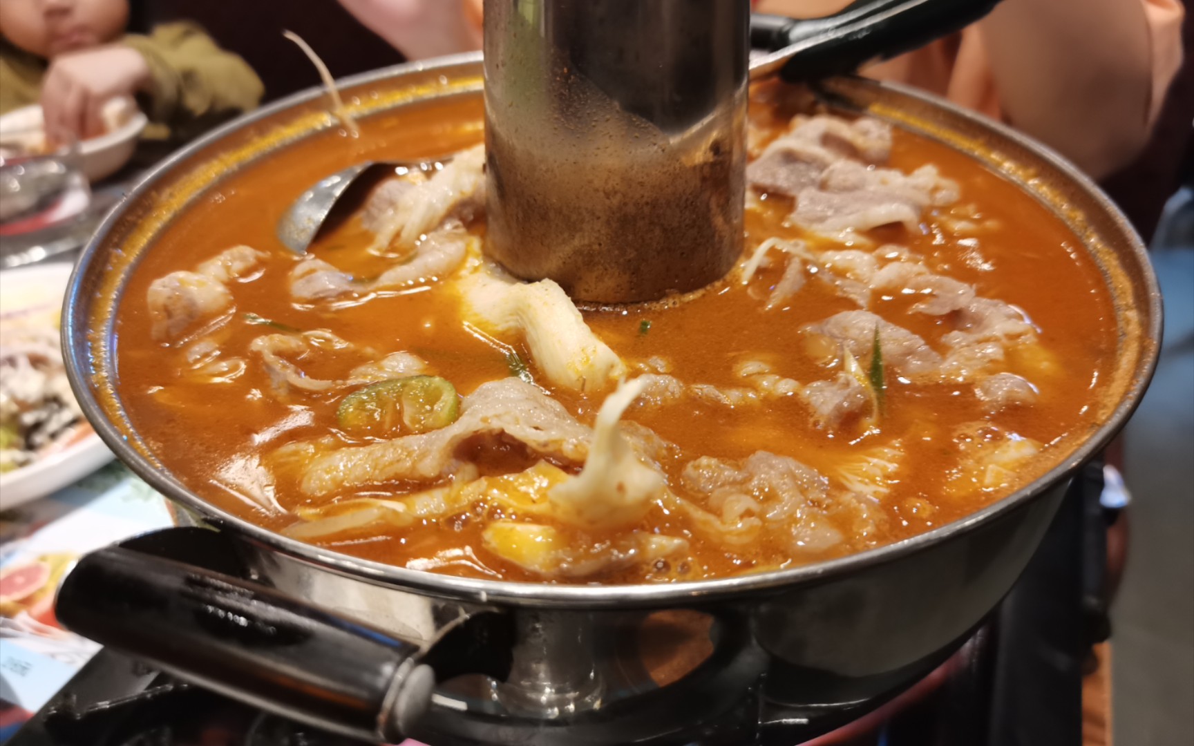 周末的肥牛小火锅