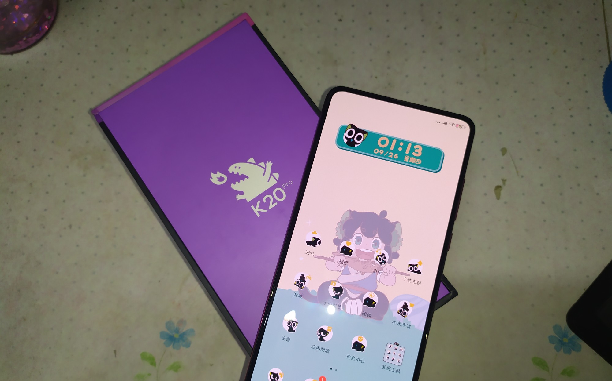 【红米k20pro开箱】红米大魔王全面屏手机开箱,一个极其业余的开箱