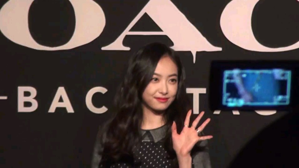 宋茜韩国出席品牌活动视频～姐真的美!