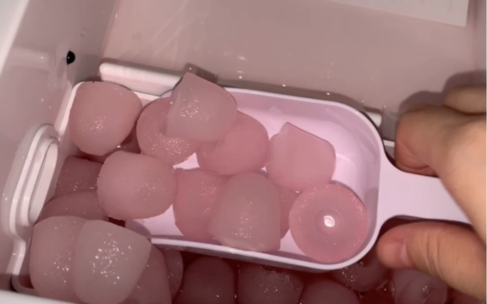 夏日清爽沙冰来一杯吧蔓越莓口味的