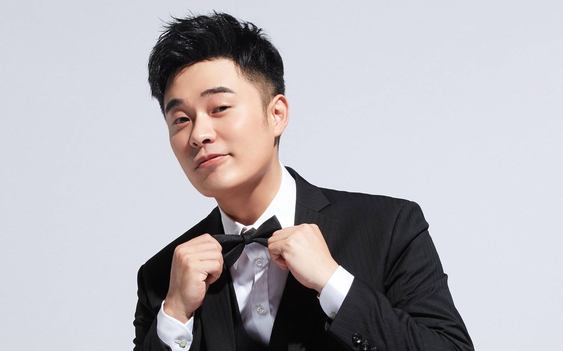 陈赫娄艺潇邓家佳同台,演唱《爱情公寓3》主题曲,看哭了