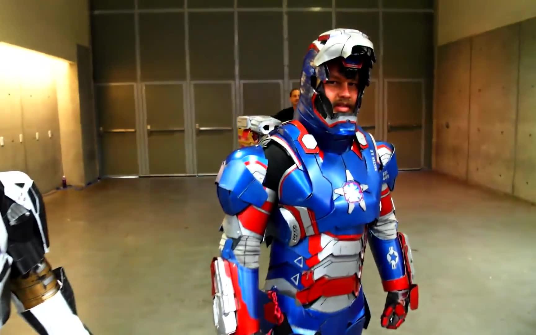 [图]【钢铁侠cosplay】SDCC 2014- IRON MAN IRON PATRIOT suit! 面具可开合