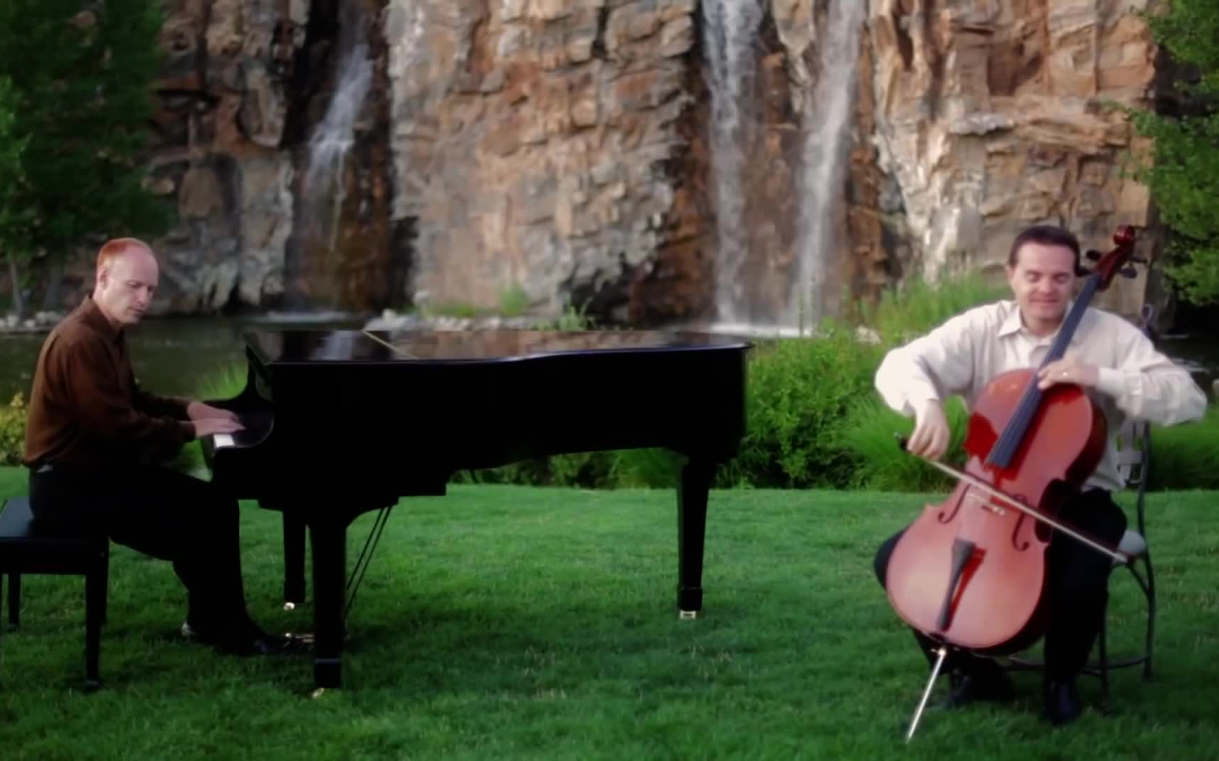 [图]Bring Him Home(带他回家) - The Piano Guys