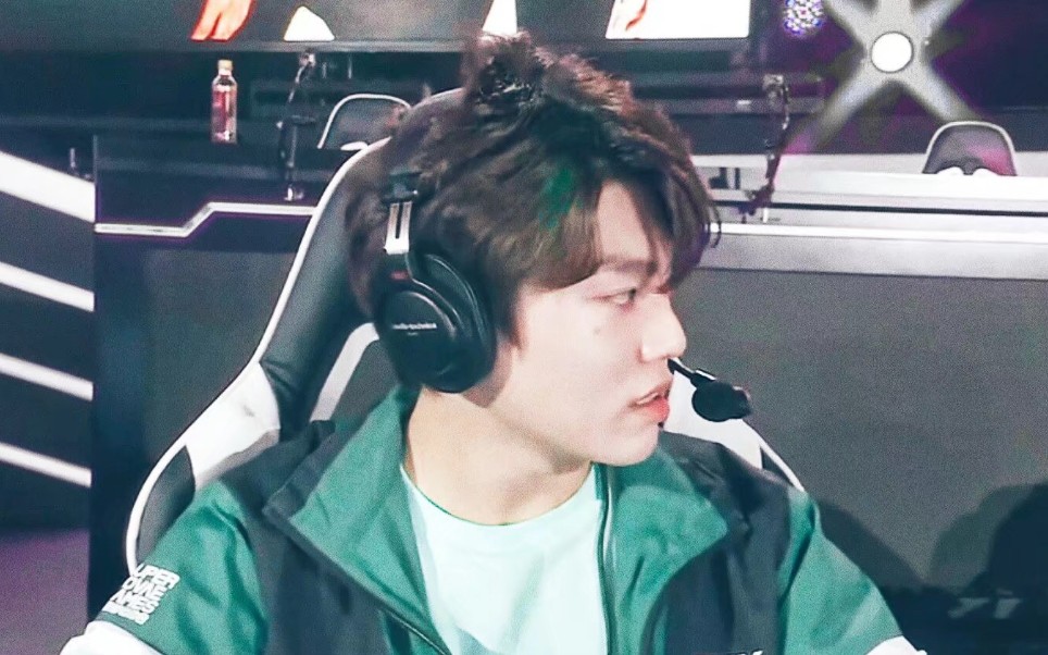 【某幻】进来看超新星的帅气小马