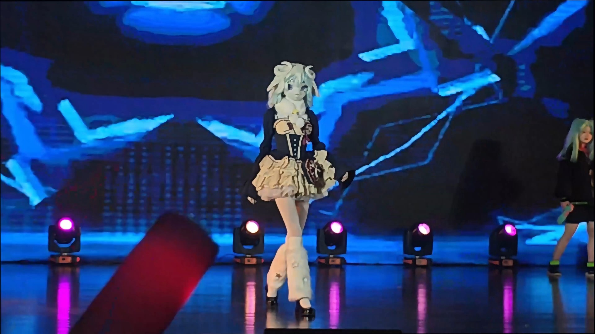 学校毕设晚会cosplay走秀