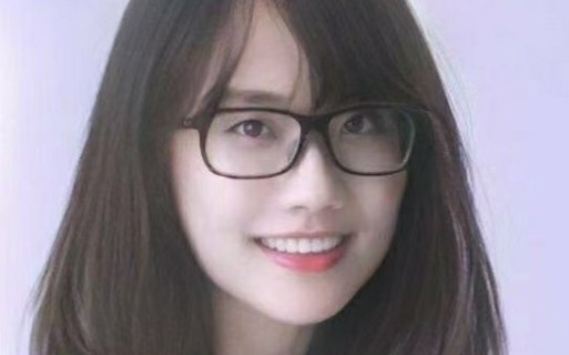 许嵩十万粉提前女装评论有惊喜