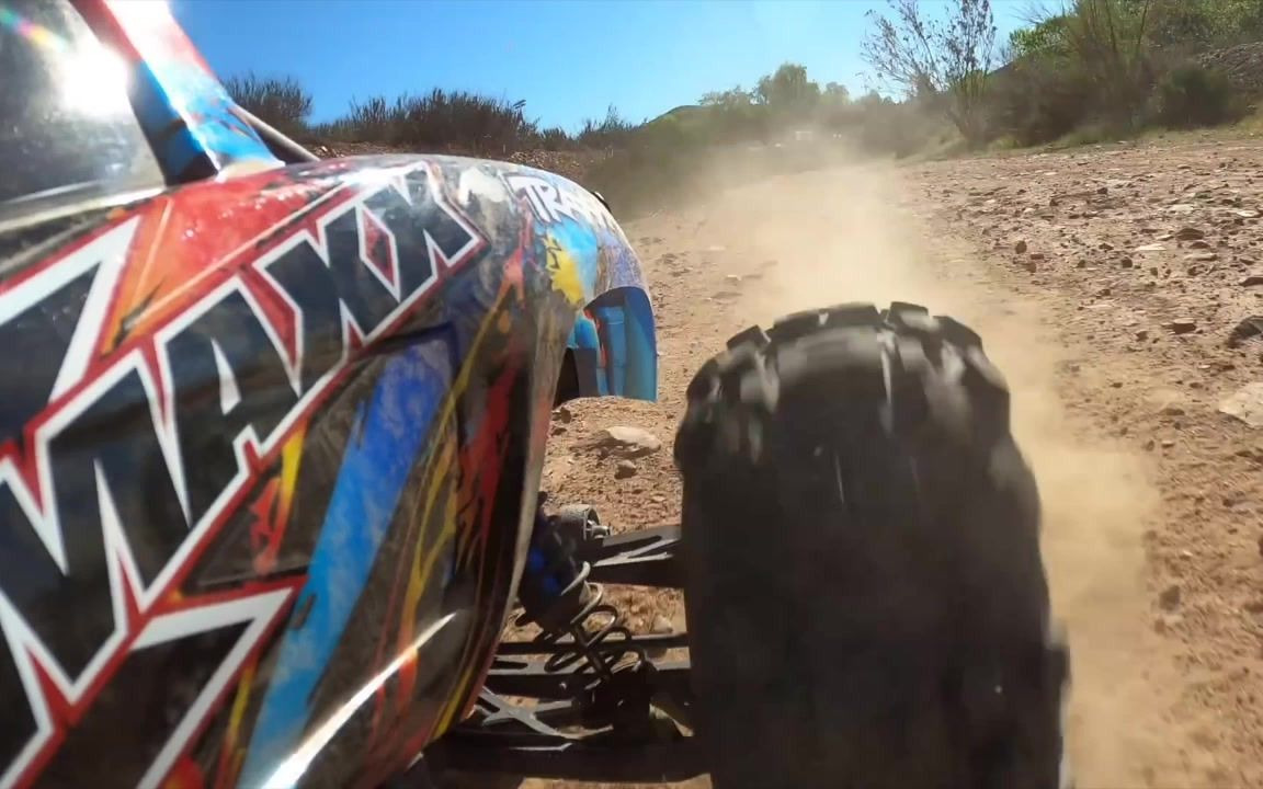 Traxxas XMaxx 配备 Sledgehammer 轮胎哔哩哔哩bilibili