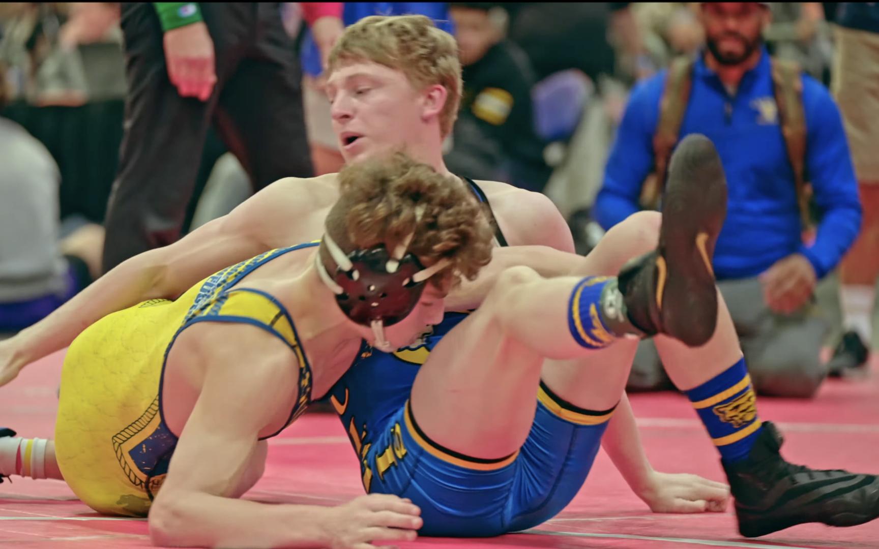 瞧瞧 这有啥好东西 matthew terrence vs anderson heap 青年男子摔跤