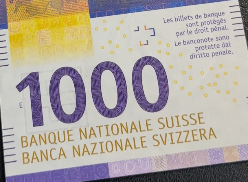 沉浸式欣赏瑞士1000法郎钞票,看看世界仍在印发的最高价值钞票是什么样的哔哩哔哩bilibili