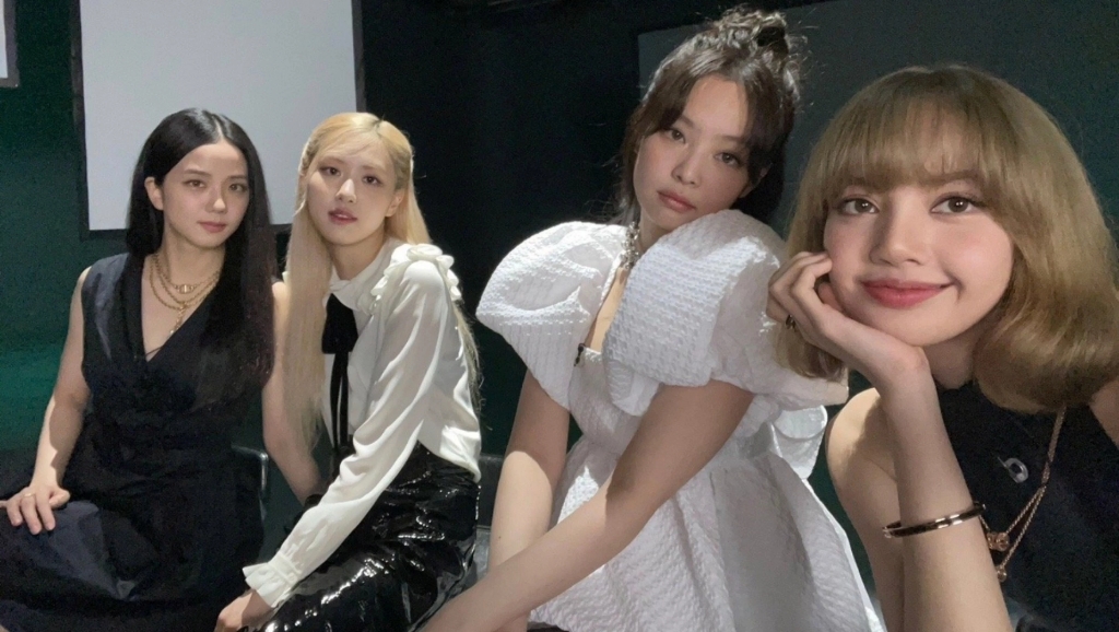 blackpink 2016-2021,成长之路,来迟的五周年礼物