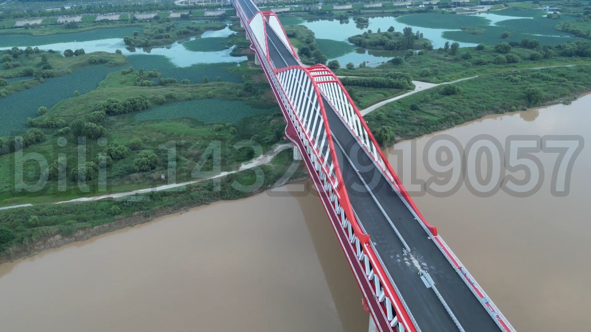 【航拍2024】 西安 · 地铁10号线与西阎快速路跨泾渭河公轨合建渭河