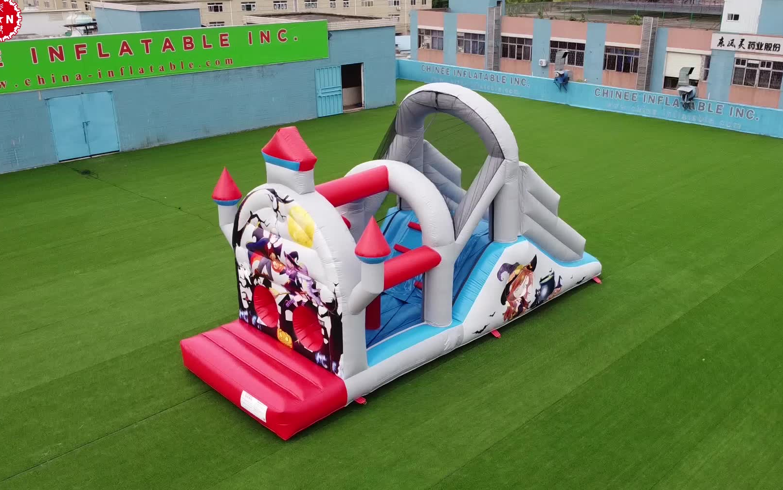 万圣节儿童充气陆上闯关气模厂家定制充气障碍滑梯游乐设备 t7-329