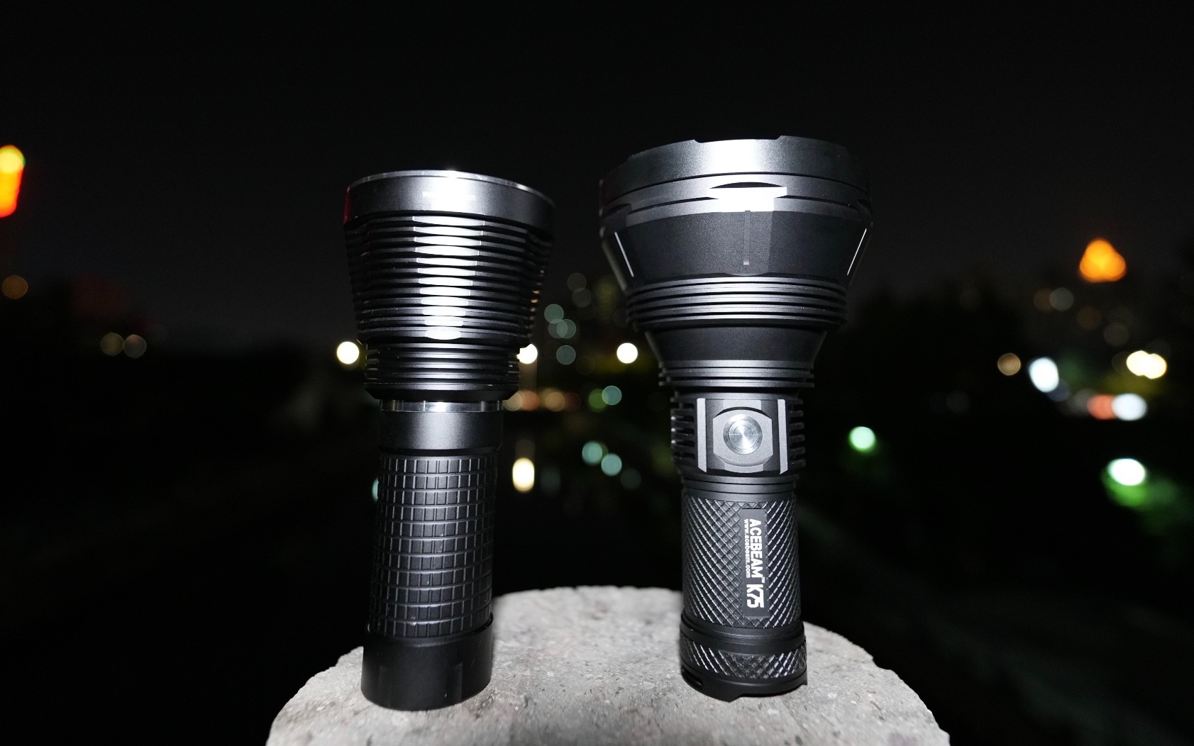 此视频致敬火狐hid手电筒氙气灯手电筒放在现在还有优势吗来看一下