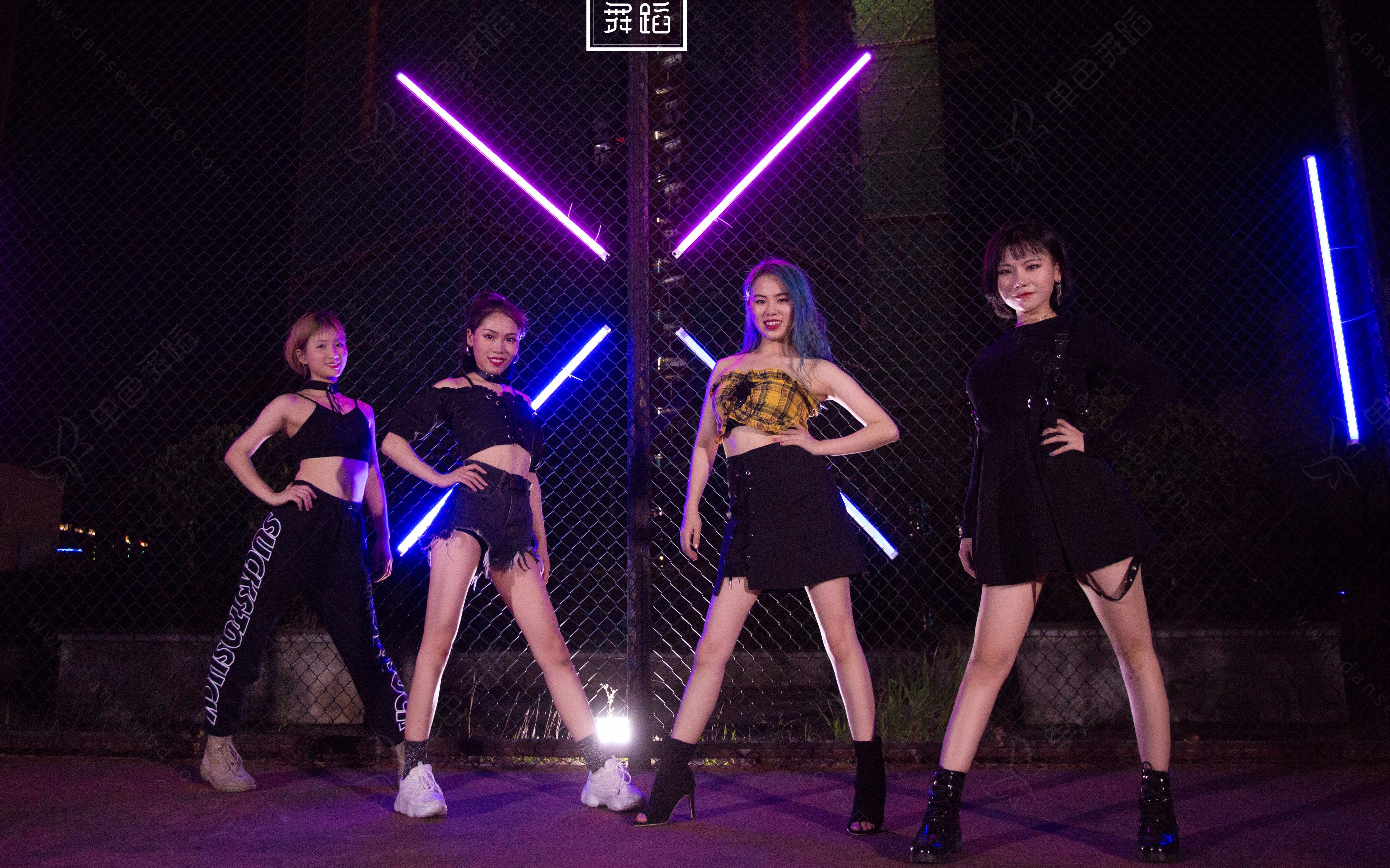 单色舞蹈 爵士舞团丽果韩舞《ddu-du ddu-du》_哔哩哔哩 (゜-゜)つロ