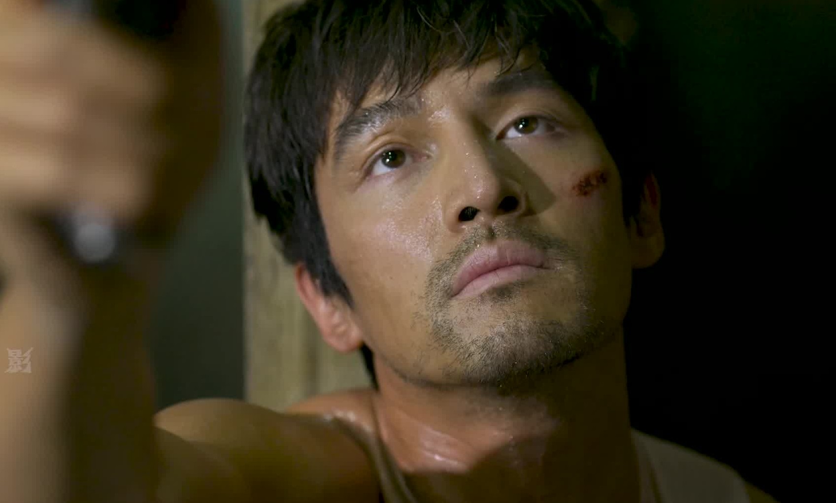 南方车站的聚会:胡歌因这部片,告别偶像身份,脱胎换骨的表演