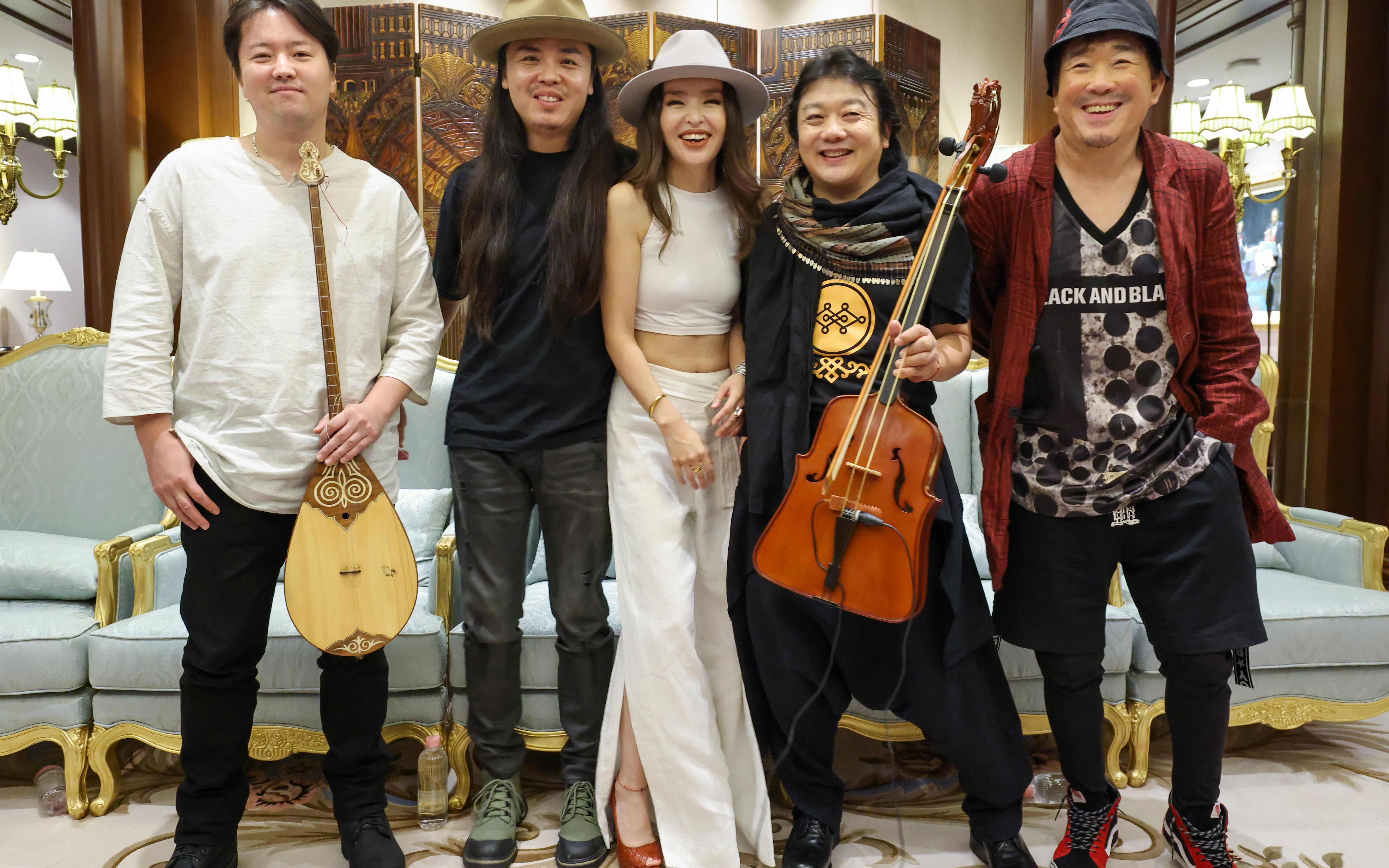 会玩haya乐团实力太强了就地取材柱子当鼓freestyle