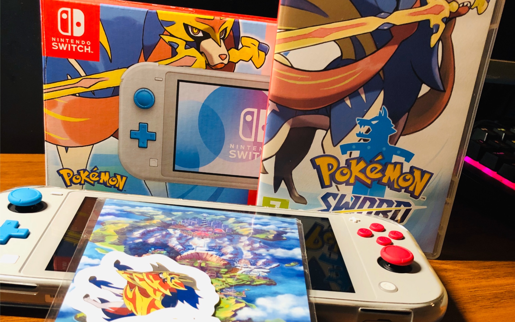 穷学生的switch剑盾开箱