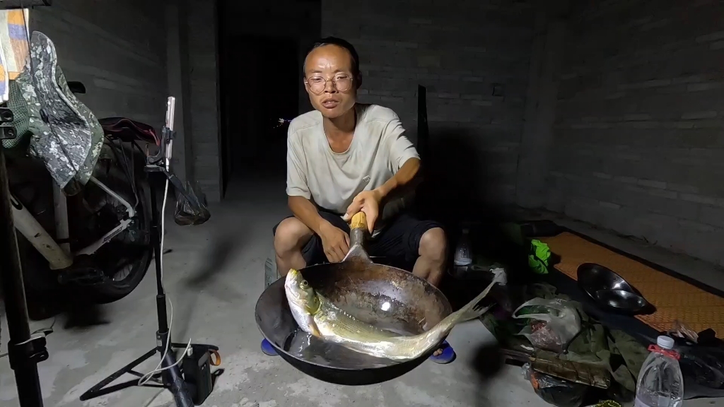 终于破了游钓记录,在北盘江钓到大鱼了-老黄游钓中国-老黄游钓中国-哔哩哔哩视频