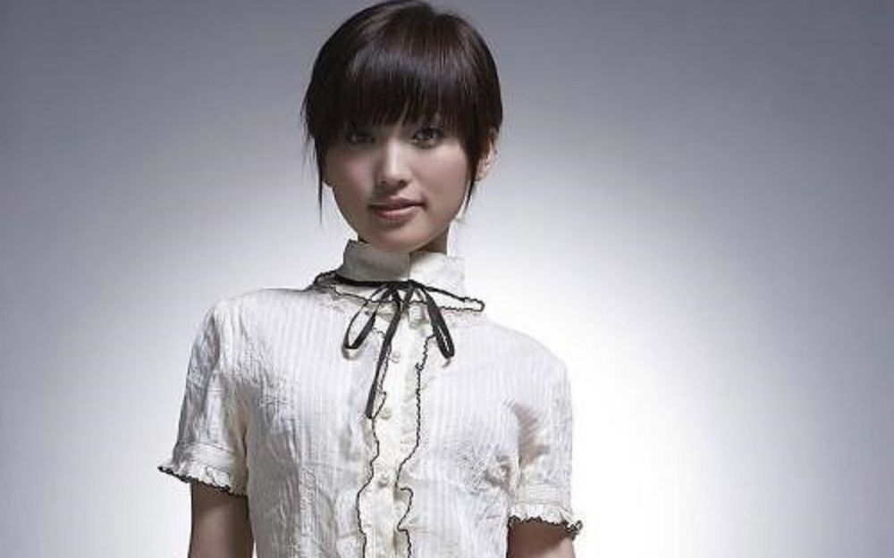 金莎和林俊杰,合唱《被风吹过的夏天》,金童玉女,天作之合!