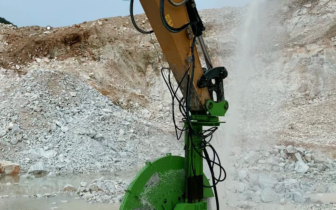 i86挖掘机5348圆盘锯979z 路面切割机 金刚石开山锯 岩石切割机 路面