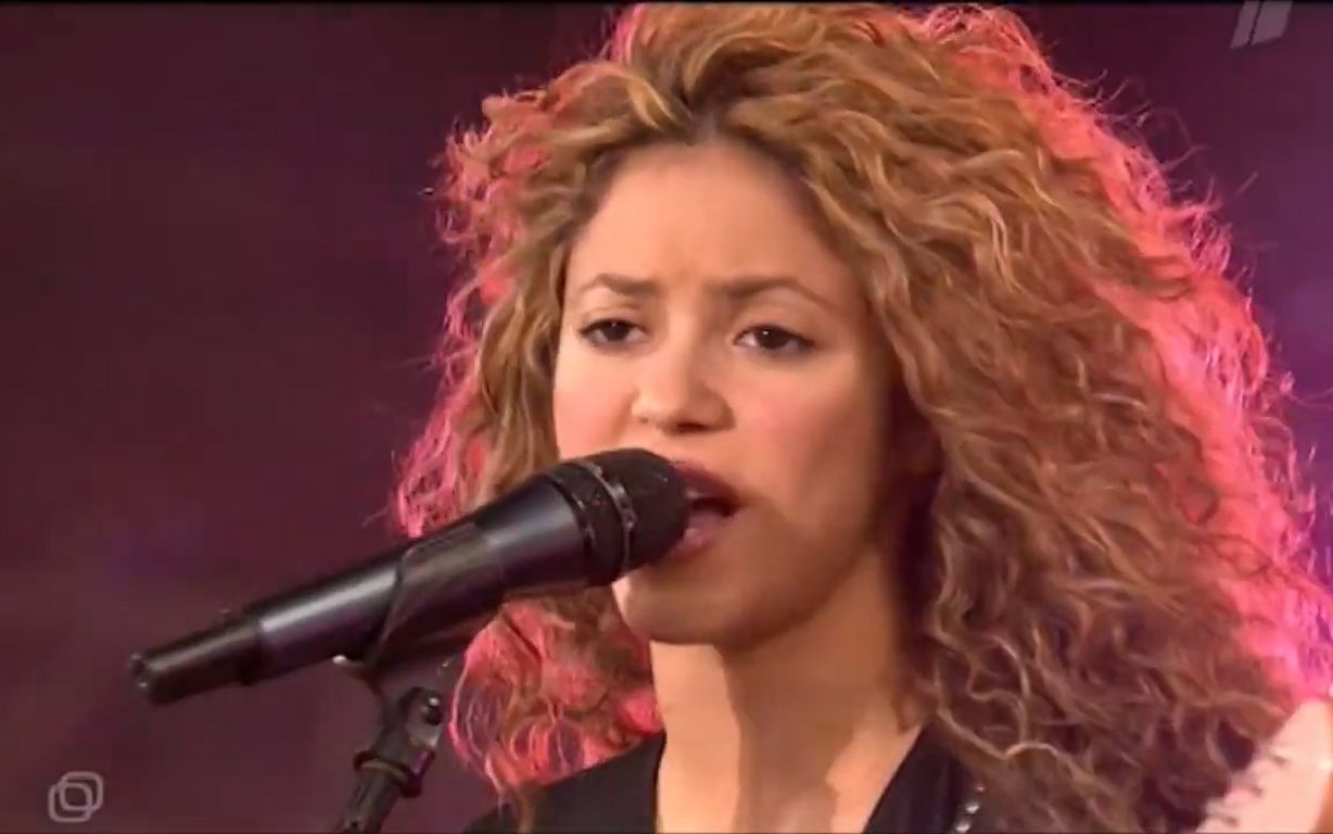 [图]【2006.07.22夏奇拉献唱莫斯科音乐节】Shakira Live at Krasnoye Leto Festival - Moscow